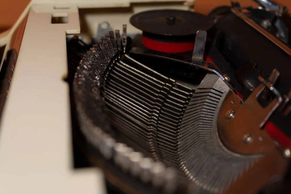 Ruban encreur d’une machine à écrire, macro sur la trame
