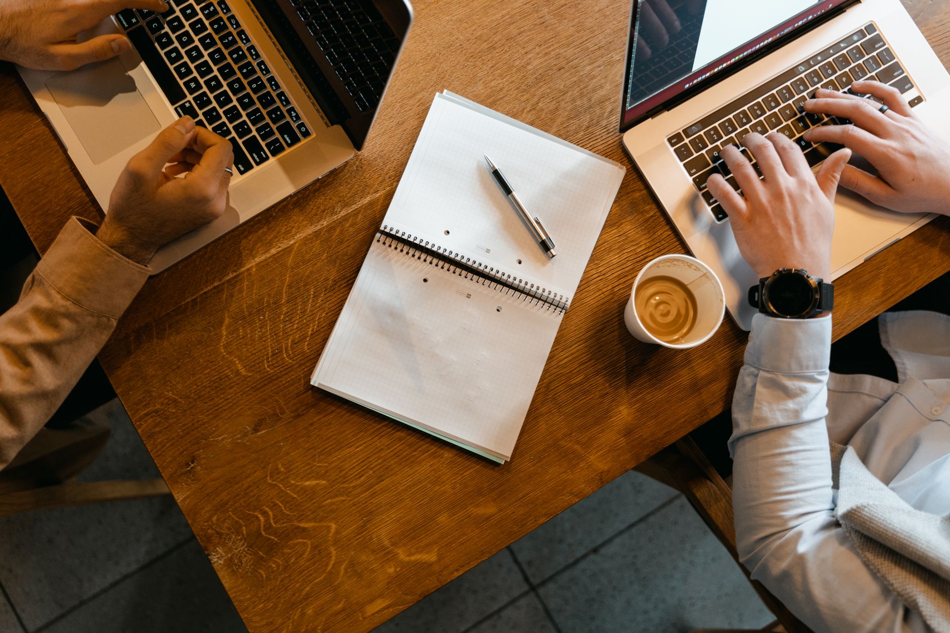 API email : ce que ça coûte, et pourquoi ça ne se compare pas à un ESP