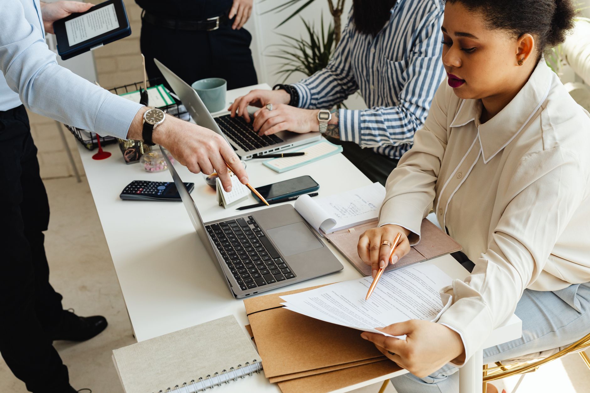 Newsletter ou blog : choisir selon audience et distribution